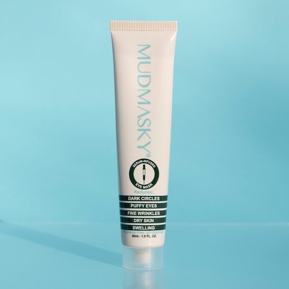 NWT Serum Infused Eye Mask